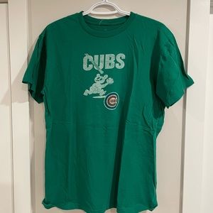 St Patrick’s Day green Chicago Cubs t-shirt